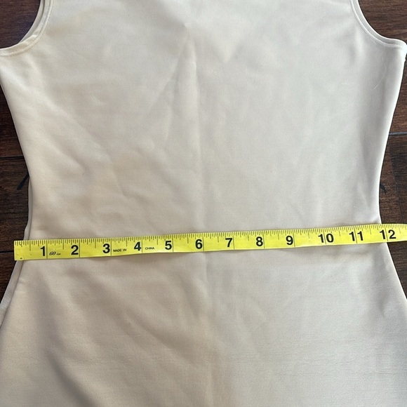 Self expressions by Maidenform Full slip Shapewear Slimming Size M Nude Beige - Picture 4 of 9
